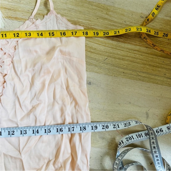 Doen 100% silk Evon dress in pearl pink NWT - Picture 5 of 6